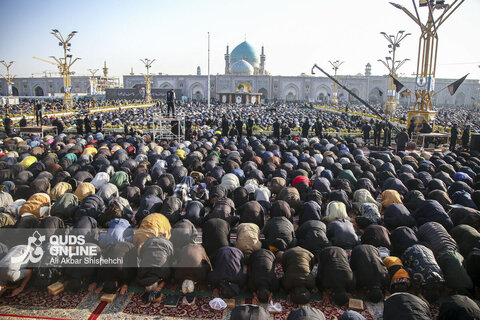 اقامه نماز عید سعید فطر در حرم مطهرامام رضا علیه السلام