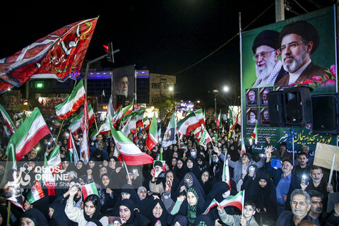 بیست و دومین شب حضور خیابانی مردم مشهد در خون خواهی امام شهید