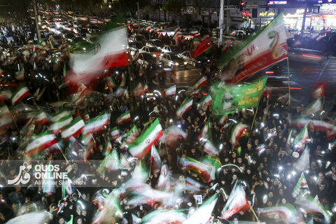 تجمع مردمی مدافعان وطن در خیابان‌های مشهد