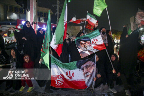 تجمع مردمی مدافعان وطن در خیابان‌های مشهد