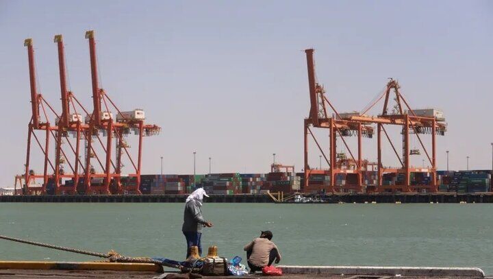 عبور یک ابرنفتکش هندی از تنگه هرمز