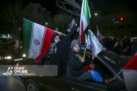 مردم مشهد پای کار؛ تجمع با شکوه مدافعان وطن در خیابان‌های شهر