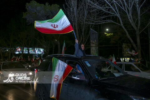 مردم مشهد پای کار؛ تجمع با شکوه مدافعان وطن در خیابان‌های شهر