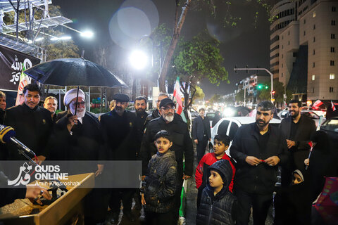 گزارش تصویری | حضور تولیت آستان قدس رضوی در تجمع شبانه مردم مشهد