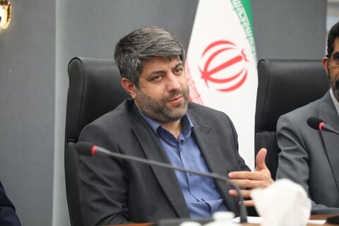 معاون وزیر اقتصاد: انتقال سهمیه سوخت از کارت سوخت به کارت بانکی