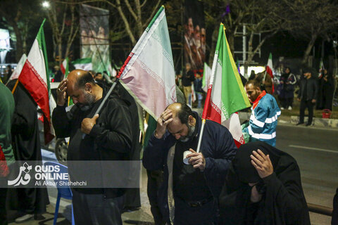 گزارش تصویری | بیست و نهمین قرار شبانه مردم مشهد در حمایت از مدافعان وطن
