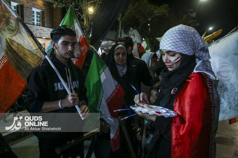 گزارش تصویری | بیست و نهمین قرار شبانه مردم مشهد در حمایت از مدافعان وطن