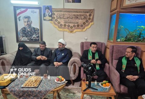گزارش تصویری | حضور کاروان خادمان حرم امام رضا(ع) در منزل شهید محمدرحیم صفاریان