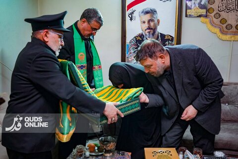 گزارش تصویری | حضور کاروان خادمان حرم امام رضا(ع) در منزل شهید محمدرحیم صفاریان