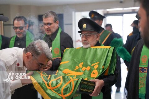 گزارش تصویری | بازدید کاروان خادمان حرم رضوی از مرکز عملیات اصفهان