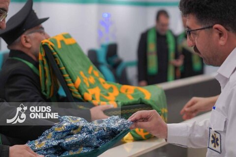 گزارش تصویری | بازدید کاروان خادمان حرم رضوی از مرکز عملیات اصفهان