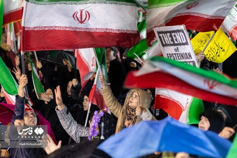 تجمع مردمی میدان ولیعصر (عج)