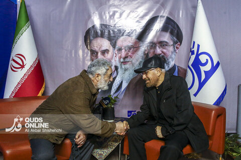 تجمع مردمی "حمایت‌ از ولایت و مدافعان ولایت" همزمان با روز جمهوری اسلامی