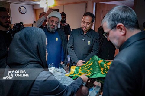 گزارش تصویری | حضور خادمان رضوی در منزل شهید قائدی و بیمارستان امام حسین(ع)
