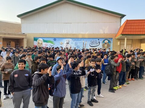 آغاز بازسازی ۶۰ مدرسه آسیب‌دیده از جنگ در آذربایجان شرقی/ آغاز کلاس‌های مجازی از ۱۵ فروردین