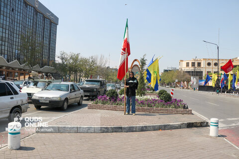 گزارش تصویری | این پرچم زمین نمی‌ماند