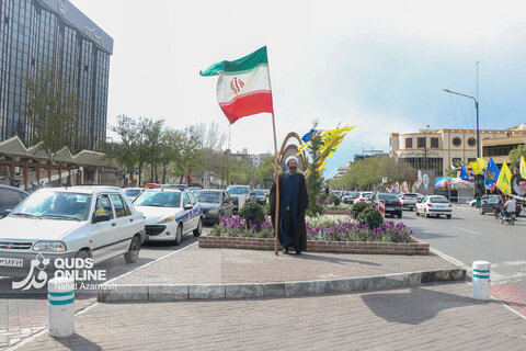 گزارش تصویری | این پرچم زمین نمی‌ماند