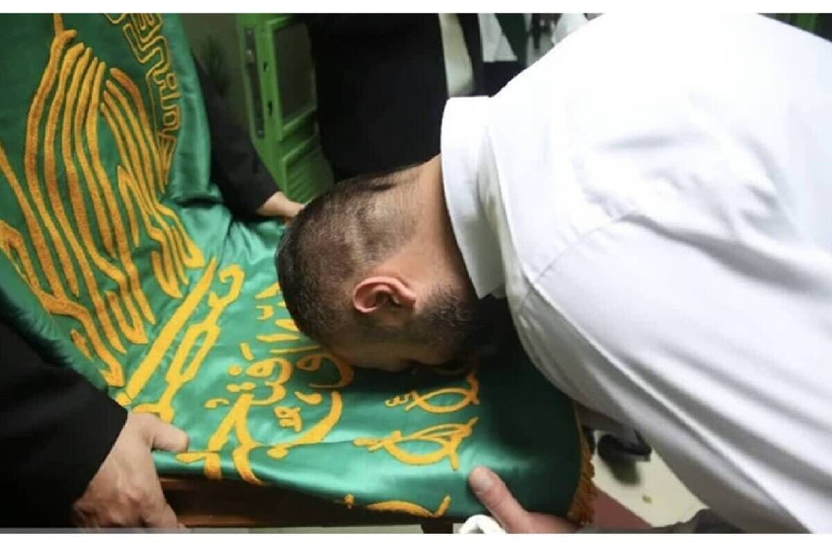 مشارکت خادمان خواهر حرم مطهر رضوی در آزادسازی ۶۶ زندانی جرائم غیرعمد با نذر رهایی