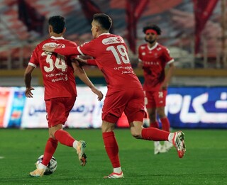 پایان شایعات روی نیمکت سرخ‌ها؛ پرسپولیس سرمربی فصل آینده را قطعی کرد
