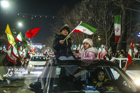 دهه نودی ها پای کار انقلاب در تجمعات شبانه مشهد