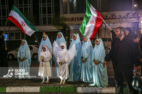 دهه نودی ها پای کار انقلاب در تجمعات شبانه مشهد