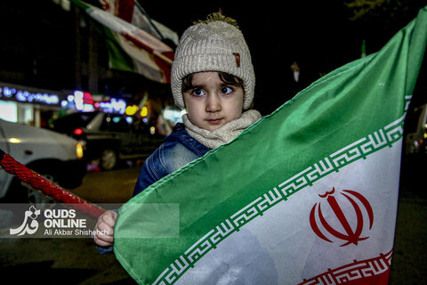 دهه نودی ها پای کار انقلاب در تجمعات شبانه مشهد