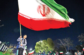 روایتی از مدرسه‌ای به وسعت خیابان‌های ایران و حضور دانش‌آموزان / دانش‌آموزان ایران، حاضر!