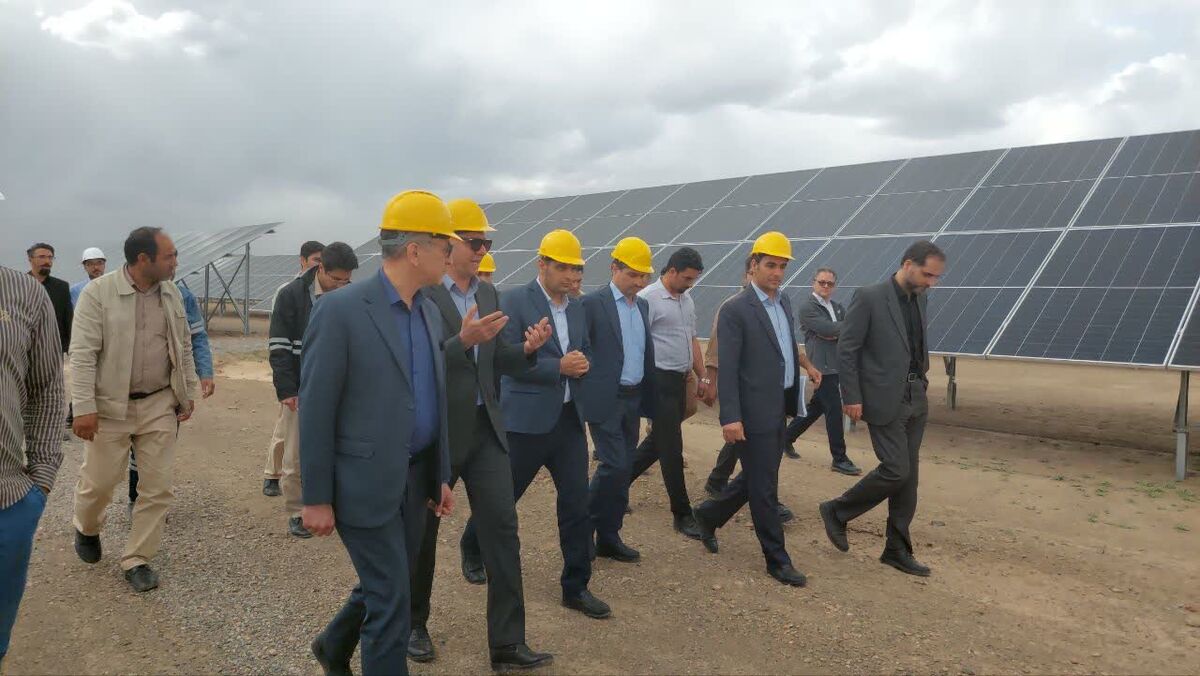 افزایش ظرفیت نیروگاه‌های تجدیدپذیر در خراسان رضوی با هدف کاهش خاموشی‌ها