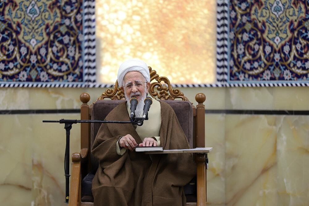 آیت‌الله جوادی آملی: خدا با نظام اسلامی است و هیچ جای شکست نیست