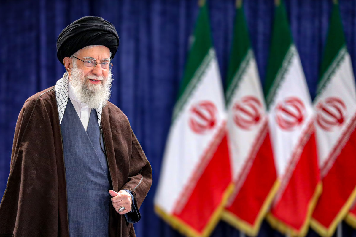 مرور قاب‌هایی از اهتمام رهبر شهید انقلاب برای اعتلای وطن؛ احیاگر ایران