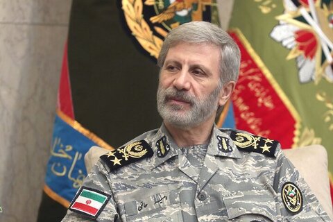 فرمانده کل ارتش: به هر اقدام دشمن، چندبرابر و با قدرت واکنش نشان خواهیم داد