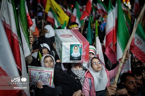 چهلم شهادت قائد امت و دانش‌آموزان میناب در همدان