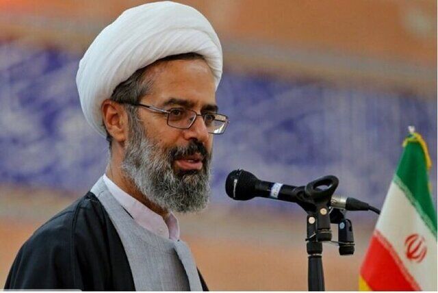 امام جمعه بجنورد: نباید ذره‌ای از دستاوردهای نظام عقب‌نشینی کرد