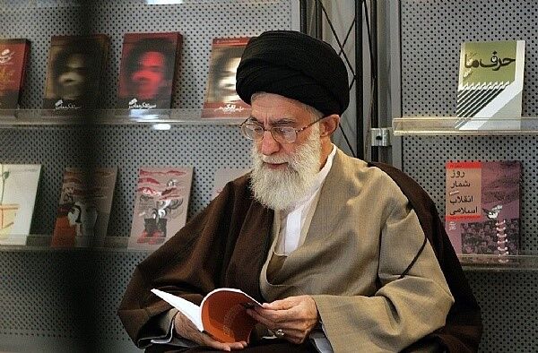 محقق پاکستانی: امام خامنه‌ای(قدس سره) مکتب تشیع را به‌عنوان یک نظام فکری جهانی مطرح کردند