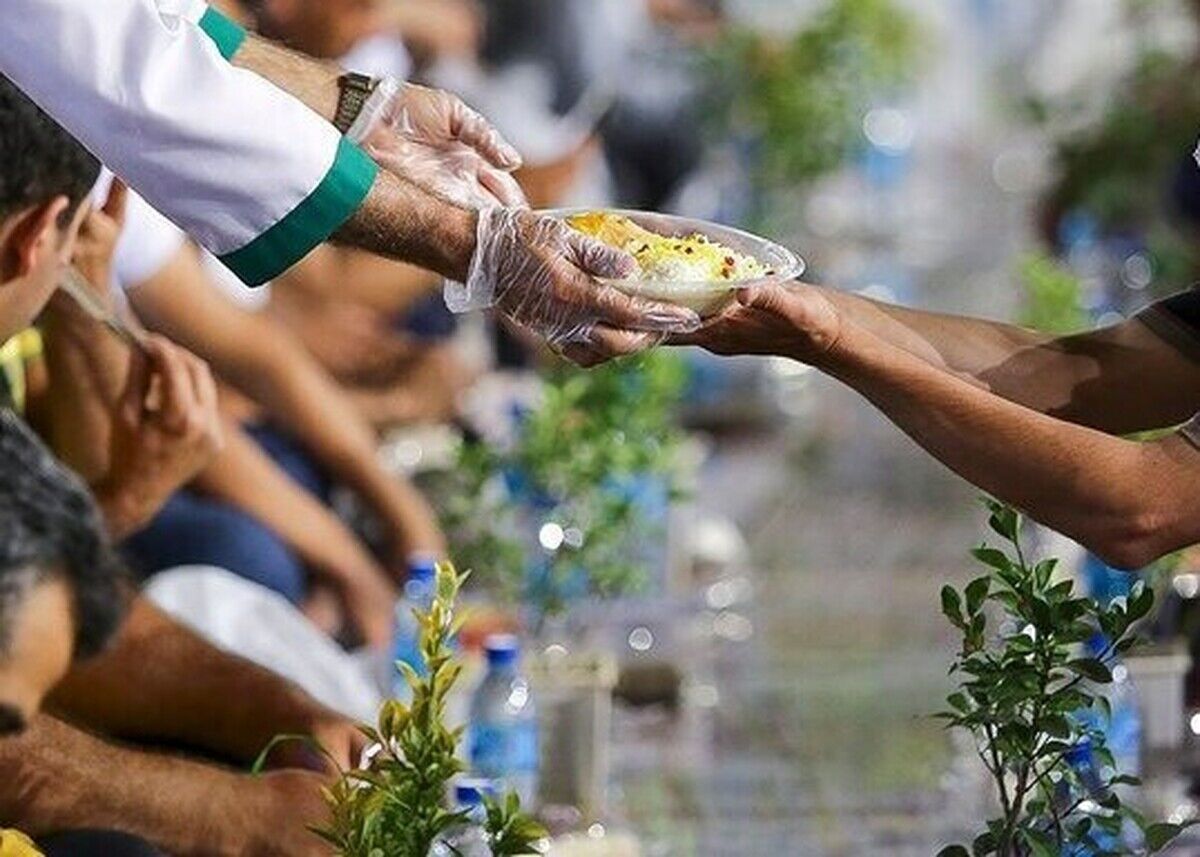توزیع ۱۳ هزار پرس غذای گرم توسط خادم یاران رضوی خراسان رضوی