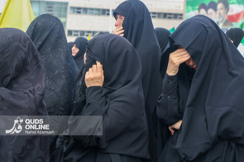گزارش تصویری | اجتماع عظیم صادقیون و تشییع پیکر دو شهید جنگ رمضان در مشهد