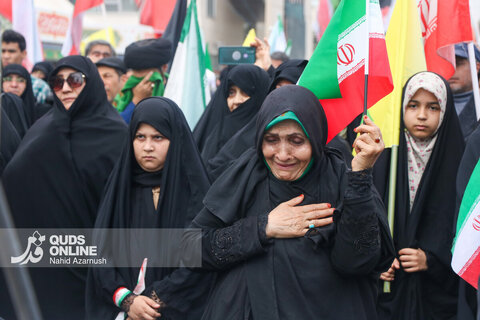 گزارش تصویری | اجتماع عظیم صادقیون و تشییع پیکر دو شهید جنگ رمضان در مشهد
