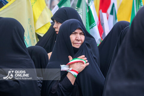 گزارش تصویری | اجتماع عظیم صادقیون و تشییع پیکر دو شهید جنگ رمضان در مشهد