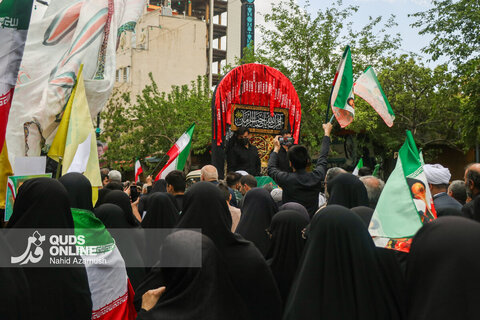 گزارش تصویری | اجتماع عظیم صادقیون و تشییع پیکر دو شهید جنگ رمضان در مشهد