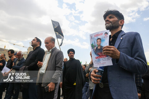 گزارش تصویری | اجتماع عظیم صادقیون و تشییع پیکر دو شهید جنگ رمضان در مشهد