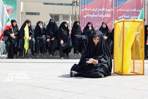 گزارش تصویری | اجتماع عظیم صادقیون و تشییع پیکر دو شهید جنگ رمضان در مشهد