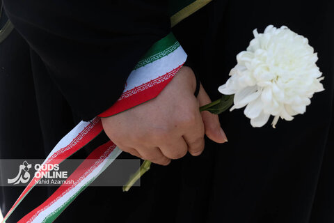 گزارش تصویری | گلباران حرم مطهر رضوی در سالروز ولادت حضرت معصومه (س)