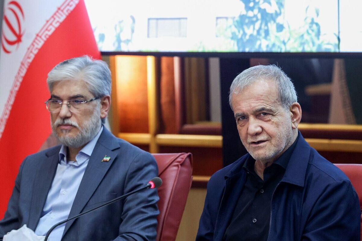 رئیس جمهور: دانشگاه‌ها باید در خط مقدم حل مسائل کشور قرار بگیرند