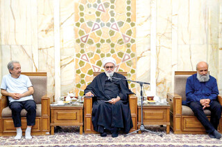 تولیت آستان قدس رضوی در دیدار برخی از اهالی فرهنگ و هنر رضوی: امام رضا(ع) به تمدن کهن ایران حیات و روح بخشید
