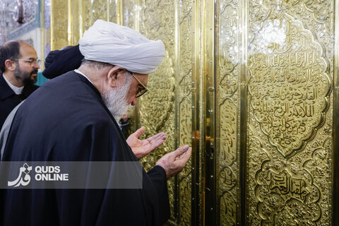 غبارروبی ضریح مطهر حضرت رضا علیه‌السلام در دهه کرامت