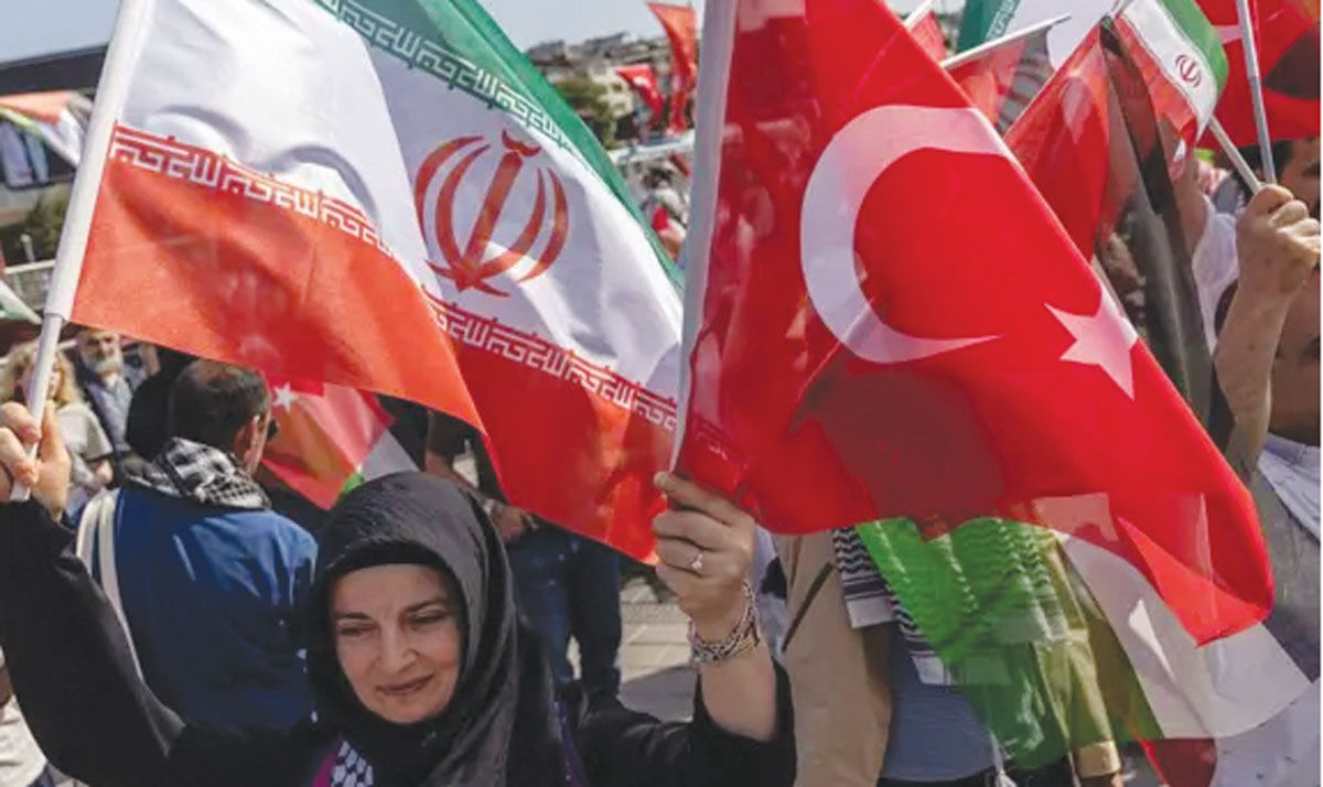 نظرسنجی‌ها نشان می‌دهد حمایت از ایران نزد افکار عمومی در حال افزایش است/ جنگ رمضان؛ خواب مانده‌ها و بیدارها
