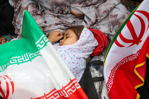 گزارش تصویری | اجتماع بزرگ «مشت‌های گره‌کرده» در حرم مطهر رضوی