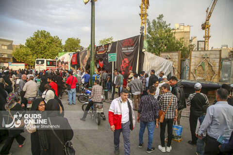 جشن میلاد امام رضا ع در خیابان امام رضا ع مشهد