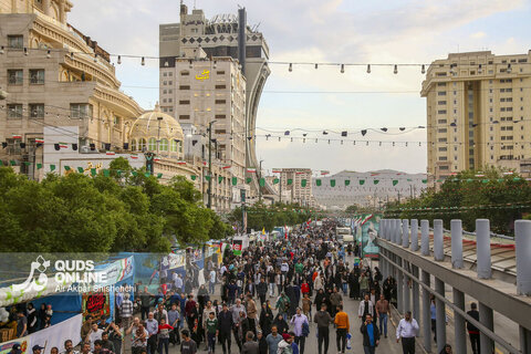جشن میلاد امام رضا ع در خیابان امام رضا ع مشهد
