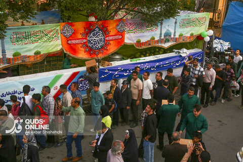 جشن میلاد امام رضا ع در خیابان امام رضا ع مشهد